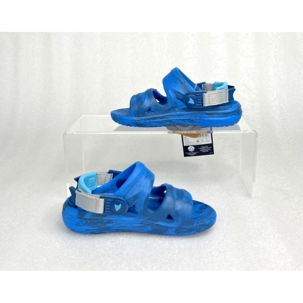 Rugged Shark Adventure Trail Blue Sandals Floatable Washable Boys Size 7 NEW